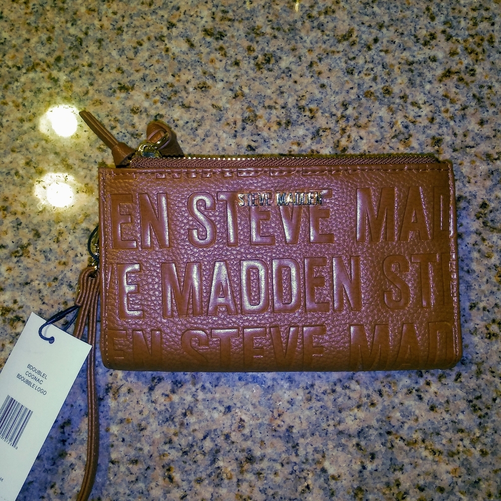 Steve Madden Wristlet